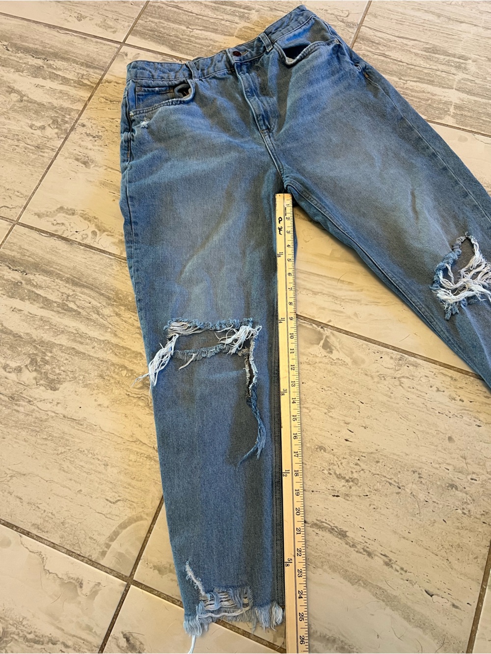 Zara High Rise Distressed Straight Leg Jeans Size 12 Light Wash - Picture 9 of 9